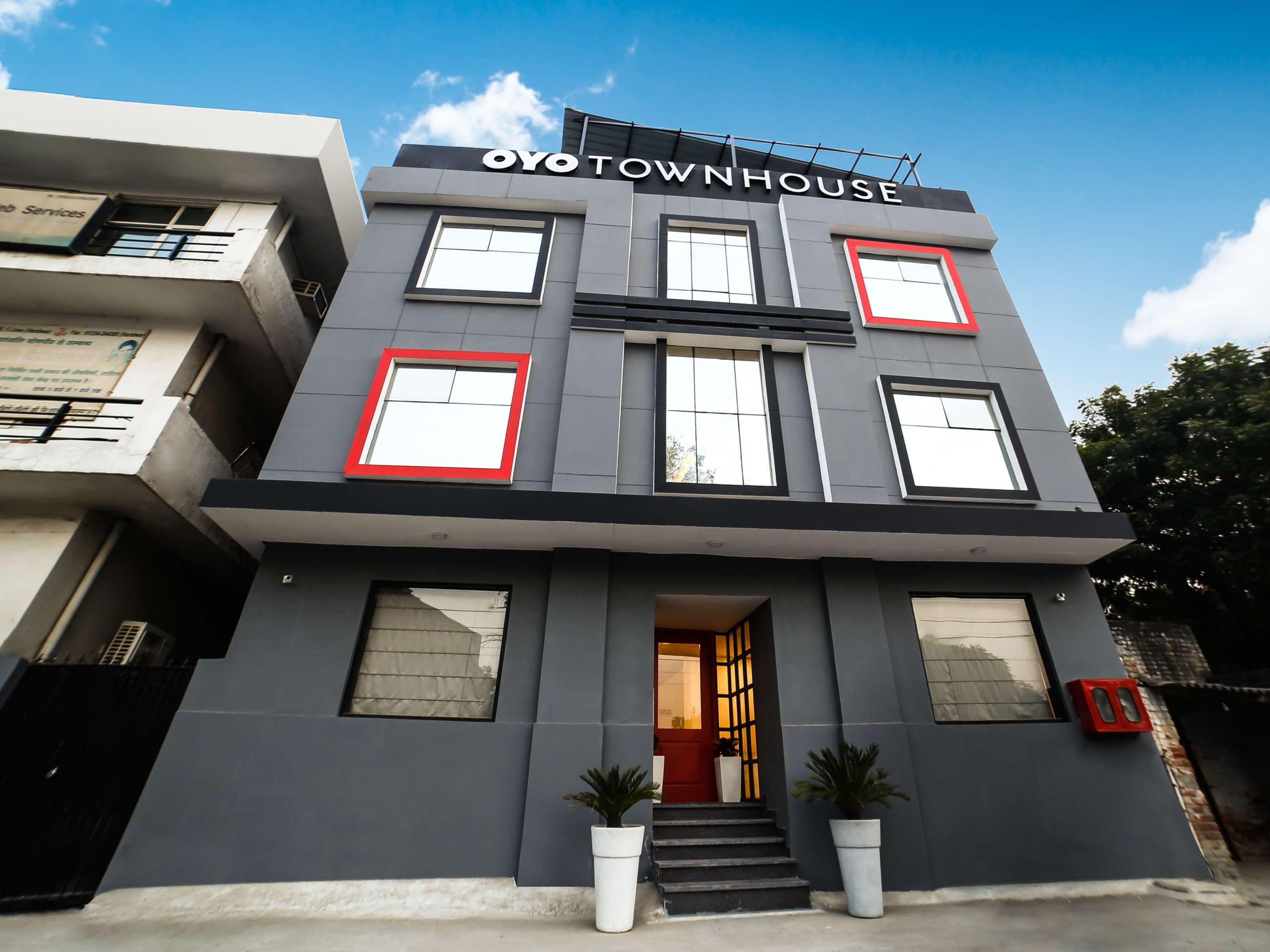 Collection O Townhouse 069 Hotel Gurgaon Exterior photo